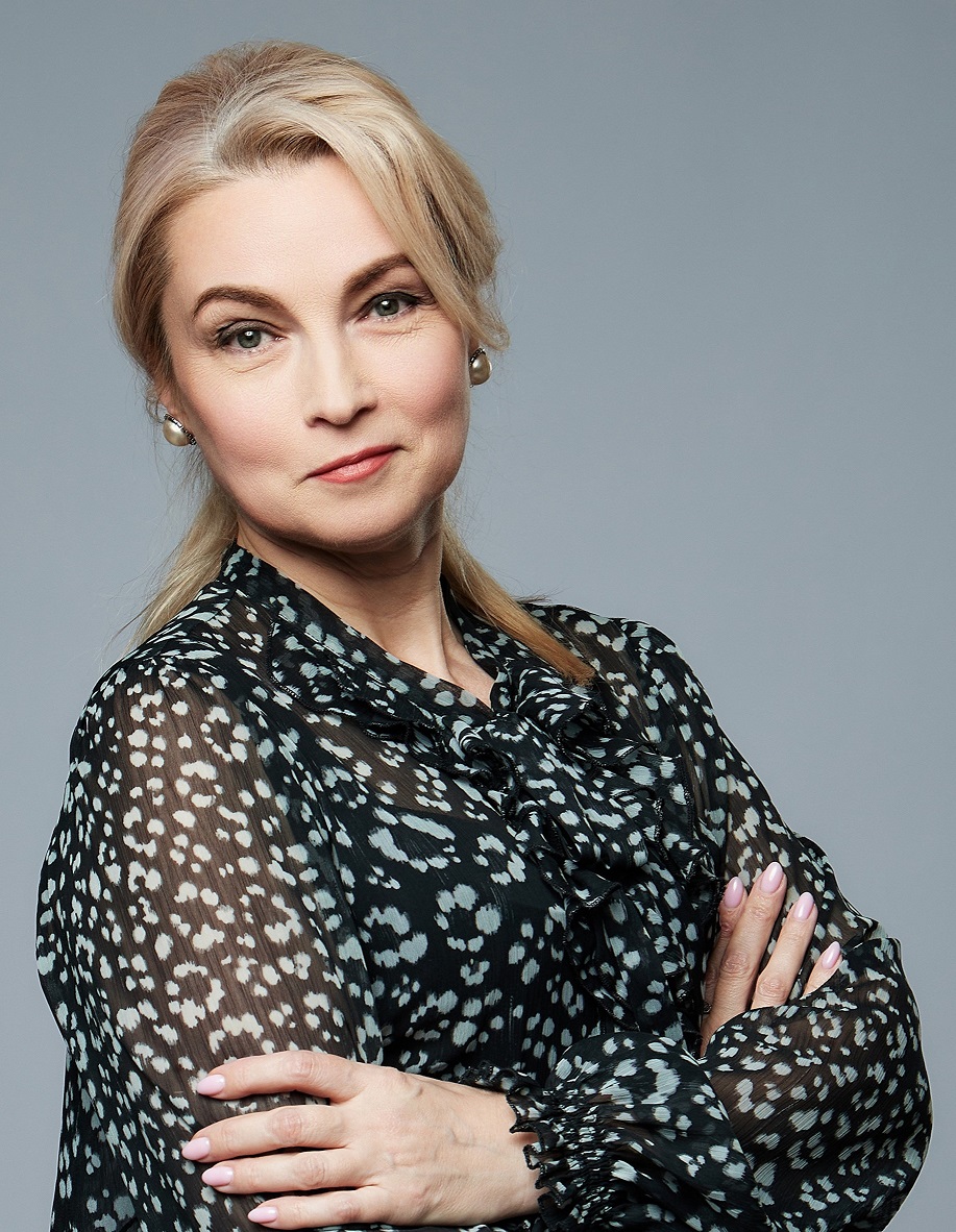 Лесниченко Лариса Сергеевна.